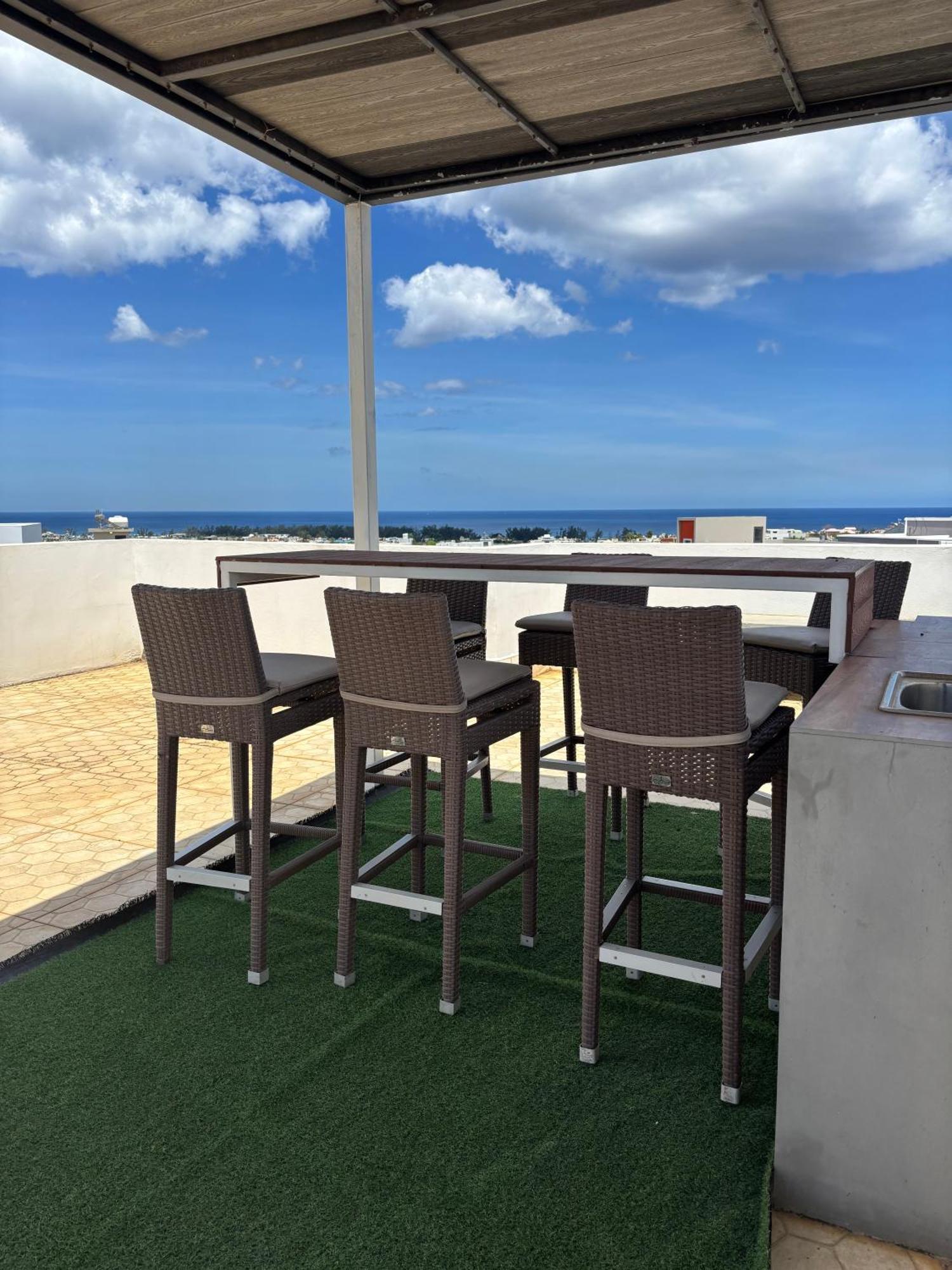 Mont Oreb Onyx Villa